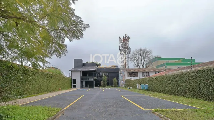 CASA COMERCIAL NO HUGO LANGE