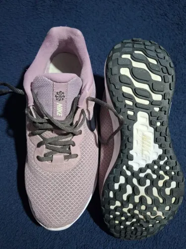 Tenis NiKE n.36 ótimo preço