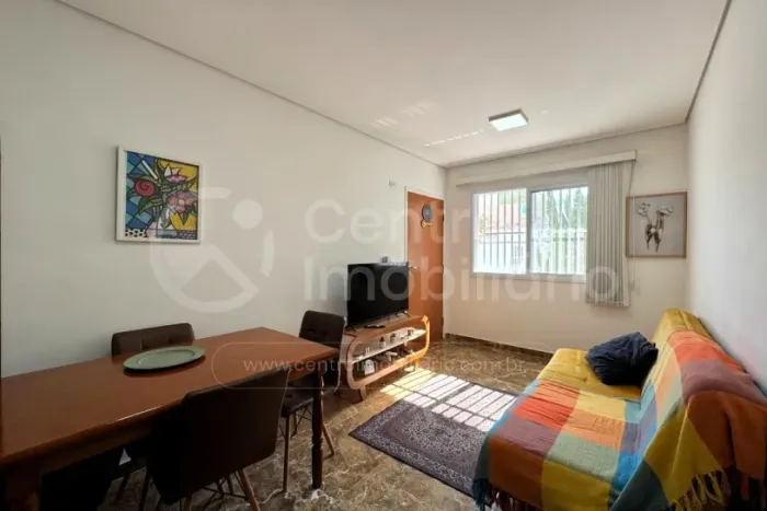 APARTAMENTO à venda com 2 quartos em Peruíbe, no bairro Centro