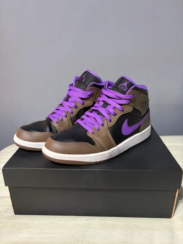 Air Jordan 1 MID 