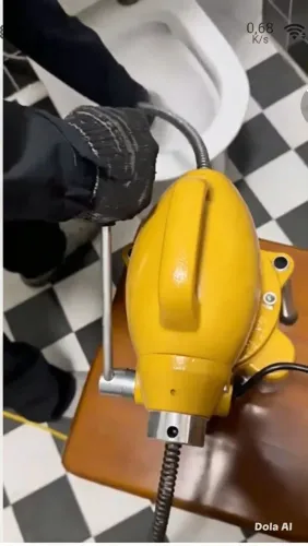 Desentupimento com máquina