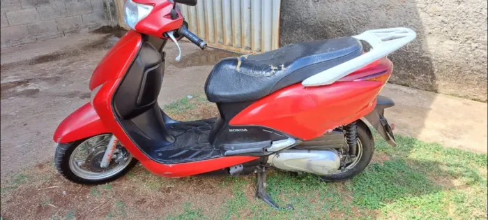 Vendo lead 110 2011 R$ 4.500  *  *