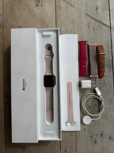 Apple Watch Series 3 38mm Gold Pink + Pulseiras Extras