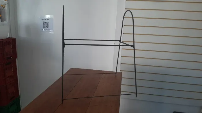 Suporte para caixa de abelhas apis
