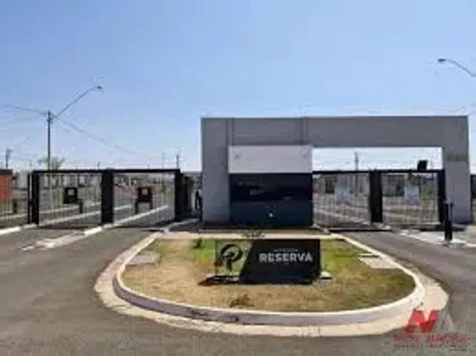 Casa para alugar em condomínio
