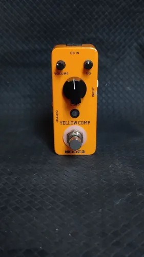 YELLOW COMPRESSOR MOOER