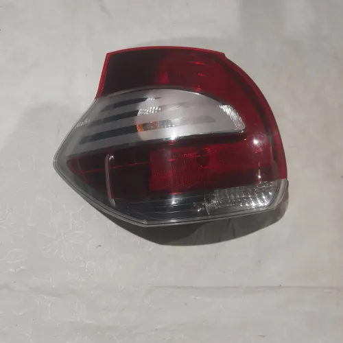 Lanterna traseira esquerda original fiat mobi