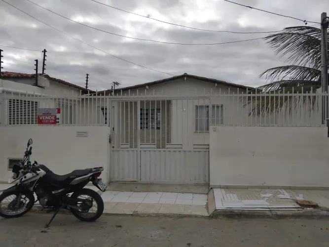 Vendo casa no Expedito Almeida Nascimento-Juazeiro R$ 230.000 casa com 2quartos,1 banheiro
