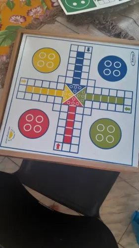 Ludo jogo de tabuleiro