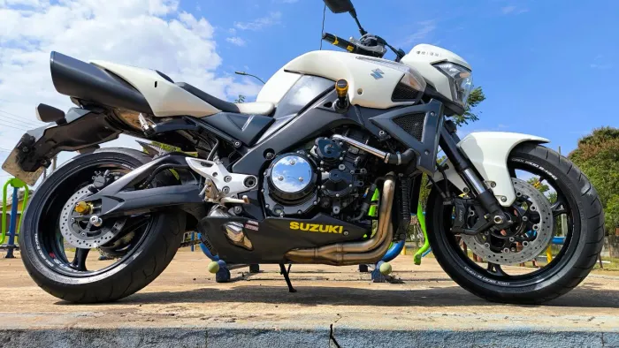 Suzuki b king 1340