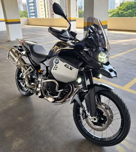 F 900 ADVENTURE PLUS - 1800KM