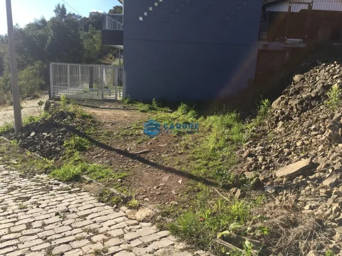 Terreno urbano com 319 m² Ana Rech