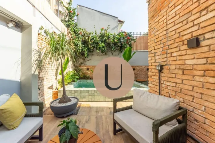 Casa acolhedora e aconchegante, 3 dormitórios, piscina e a poucos metros do Parque do Ibir