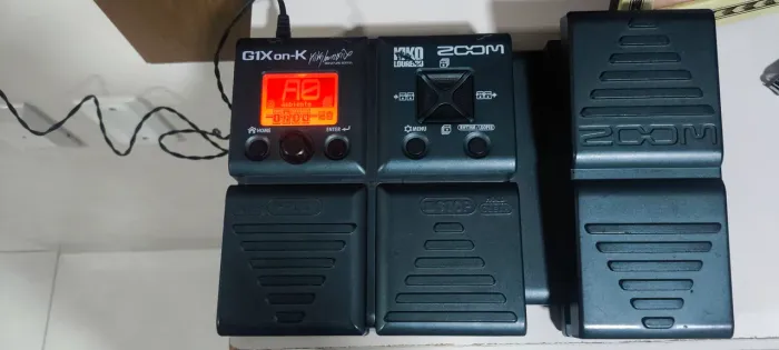 Vendo pedaleira Zoom G1xon Kiko Loureiro 