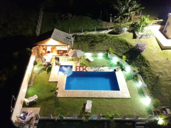 Chácara com 3 dormitórios à venda, 1000 m² por R$ 1.210.000,00 - Pouso Alegre - Santa Isab