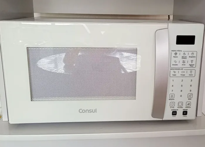 Vendo Microondas Semi Novo