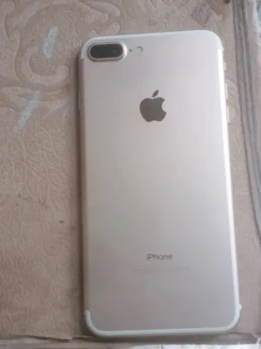 Vem no iPhone 8 plus zero mínimos detalhes na tela mais tá com película, TEM DETALHE !!!!!