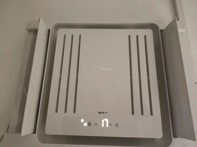 Vendo um ar-condicionado de caixa de 10 mil btus Midea novvo com nota fiscal