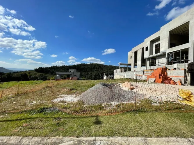 Terreno para Venda em Santana de Parnaíba, Jardim Bandeirantes