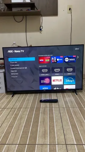 Smart tv aoc roku borda fina 43 polegadas funciona perfeitamente 