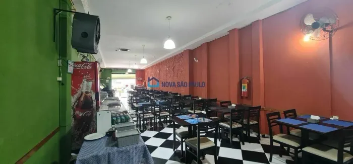 Salão Comercial terréo, com 125m - Bosque da Saúde
