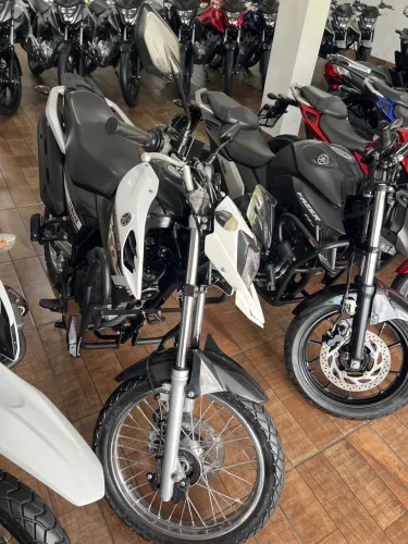 XTZ 150 CROSSER S 22/22 BRANCA 