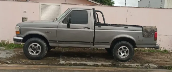Ford F-1000 XLT Diesel Turbo 1998