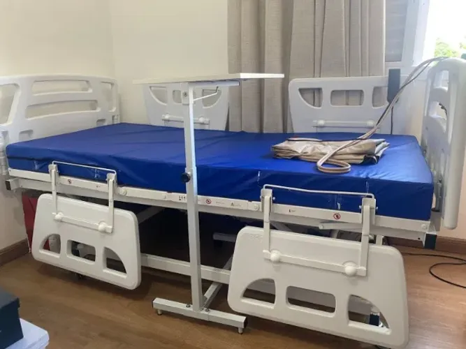 Cama Hospitalar Motorizada Com Elevação Altura + Colchão D33
