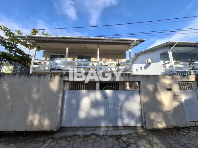 Excelente Apartamento 1 dormitório(s) em Agronômica - Florianópolis