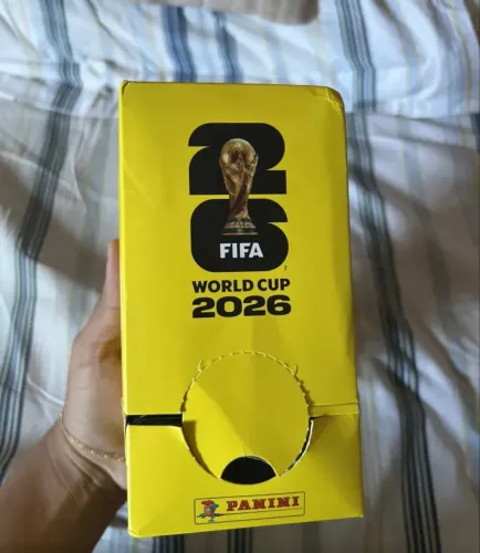 Kit 700 figurinhas álbum da copa 2026 (100 envelopes)