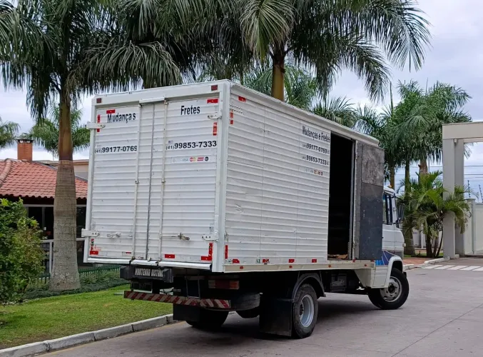 Mudança caminhão frete 