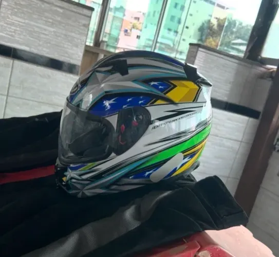 Capacete mt helmet