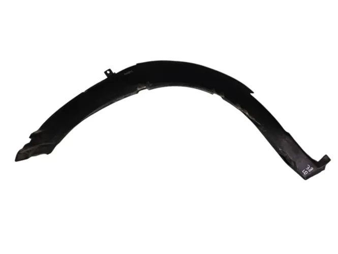 Aplique paralama dianteiro direito Iveco 17/18