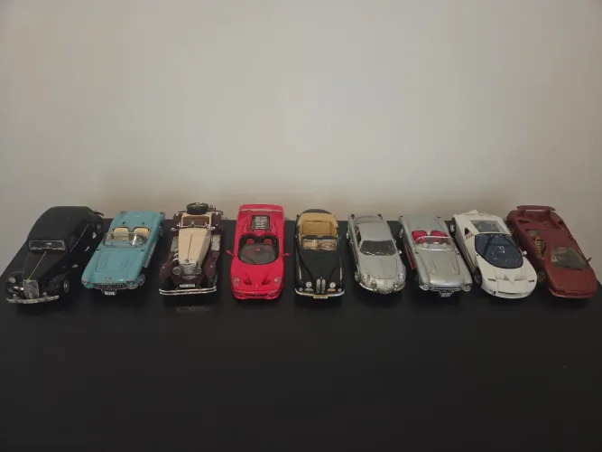 Coleção de carros antigos grandes