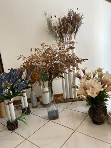 Kit 9 arranjos e decorações - Flores Artificiais Decorativas