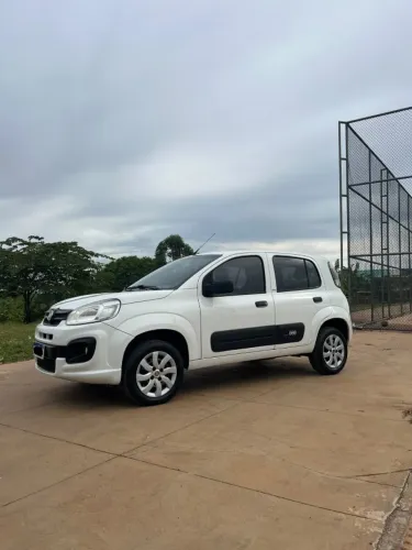 Fiat Uno Attractive 1.0 Flex 6V 5P 2017
