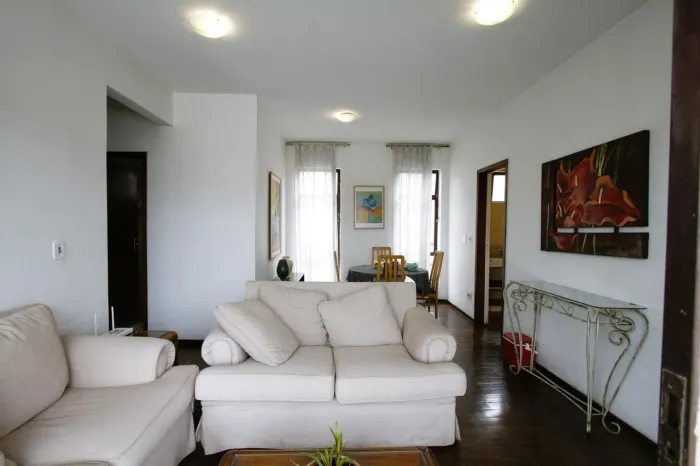 Apartamento à Venda - Coração Eucarístico, 3 Quartos, 110 m2