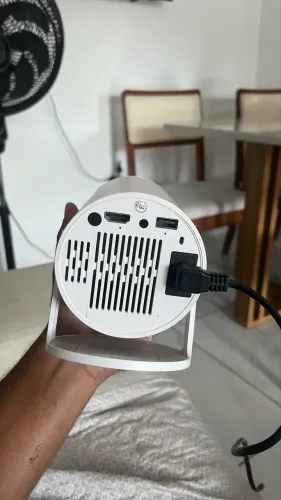 Mini Projetor Hy300
