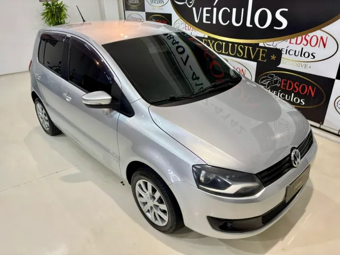 Volkswagen Fox 1.0 MI Total Flex 8V 5P 2013