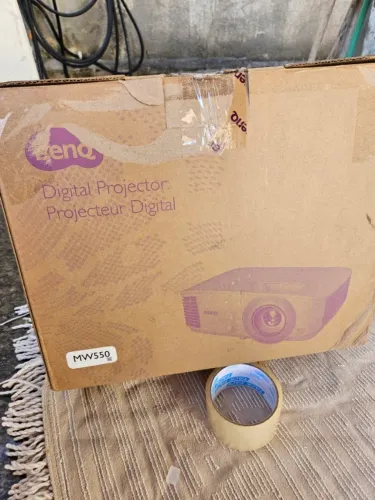 projetor benq mw550 novo lacrado na caixa.2000.00 reais