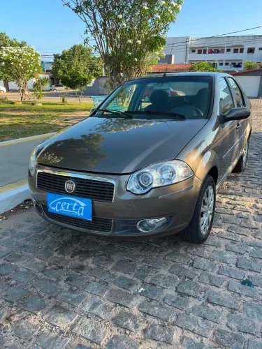Fiat Siena HLX Dualogic 1.8 MPI Flex 8V 4P 2010