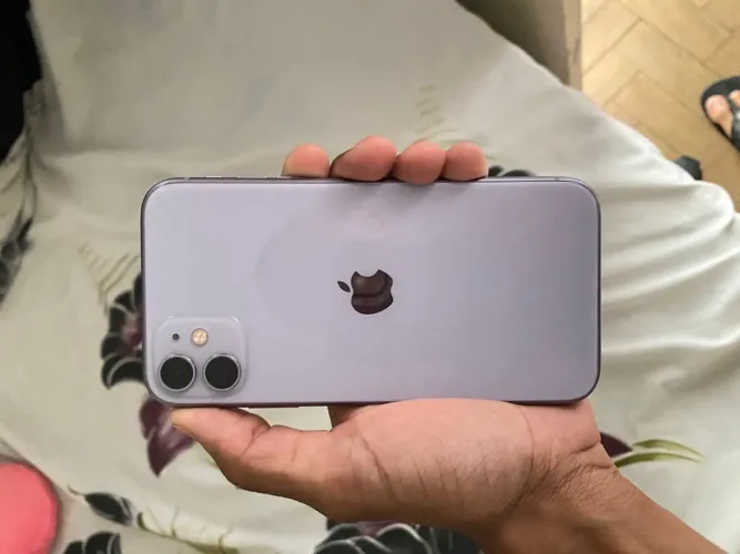 iPhone 11