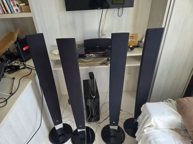 Home Theater LG HT903TAW - DVD Receiver Bivolt 120W (Apenas o Receiver)