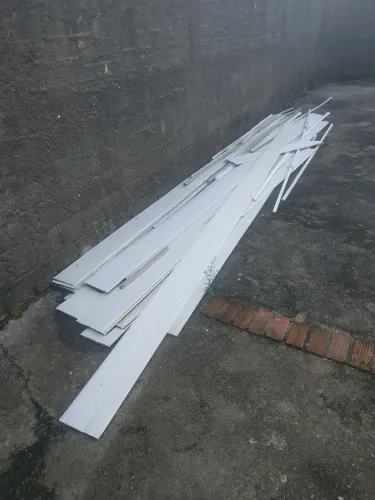 Vende-se PVC usado 10 reais a unidade