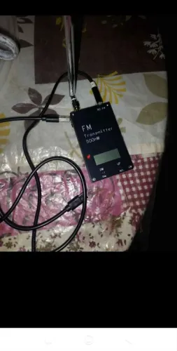 Vendo transmissor via rádio de interligar som automotivo