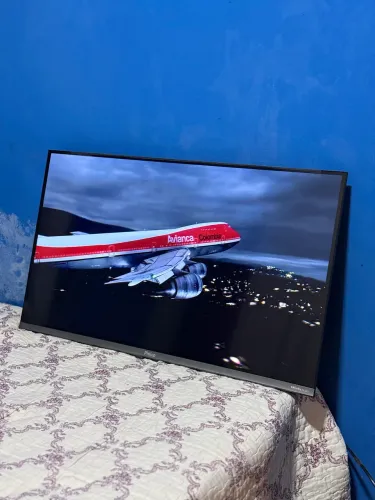 Televisão Philco Smart 32? - Em perfeito estado | Acompanha controle e cabo