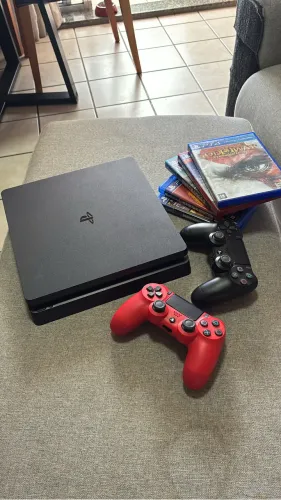 PS4 SLIM - Play Station 4 Slim - 1 TB + 2 Controles Originais + 5 Jogos Físicos