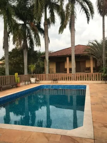 Exclusiva Casa de Alto Padrão no Condomínio Quintas do Campo Largo - Centro de Araçoiaba d