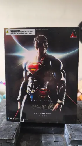 Play Arts Kai Superman ver Man Of Steel