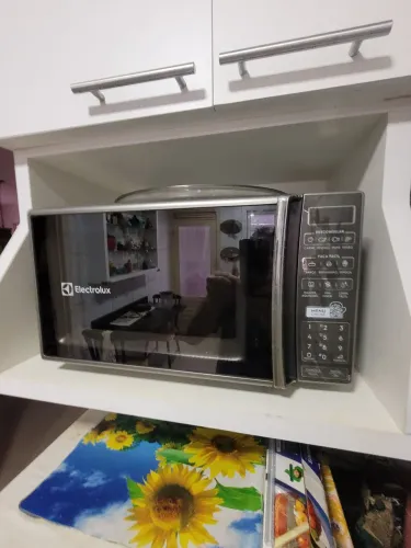 MICROONDAS ELETROLUX - 27 L